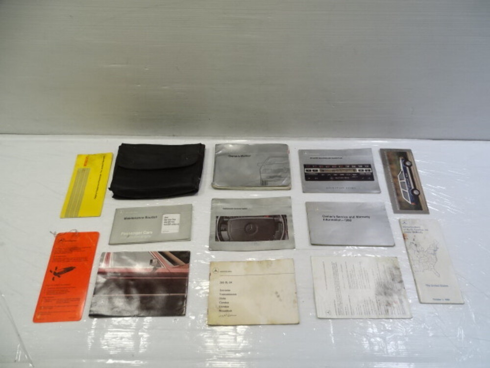 1990 Mercedes R129 300SL 500SL owners manual w/case 1295841196