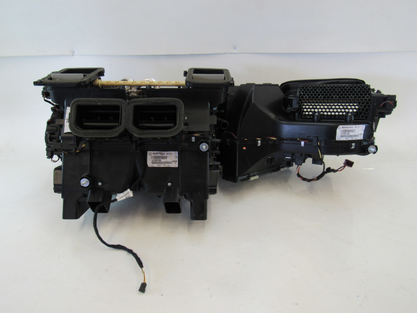 Mercedes W212 E63 E550 heater core, AC evaporator assembly 2128305060