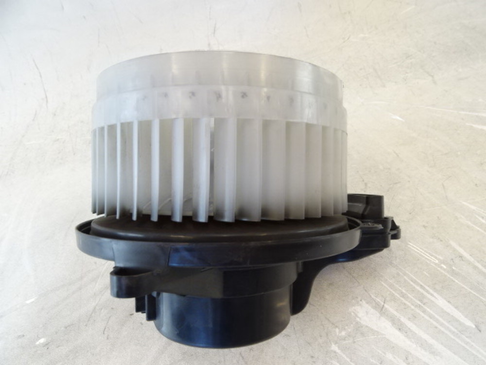 Toyota N300 blower motor fan 8710304050 S Auto Parts