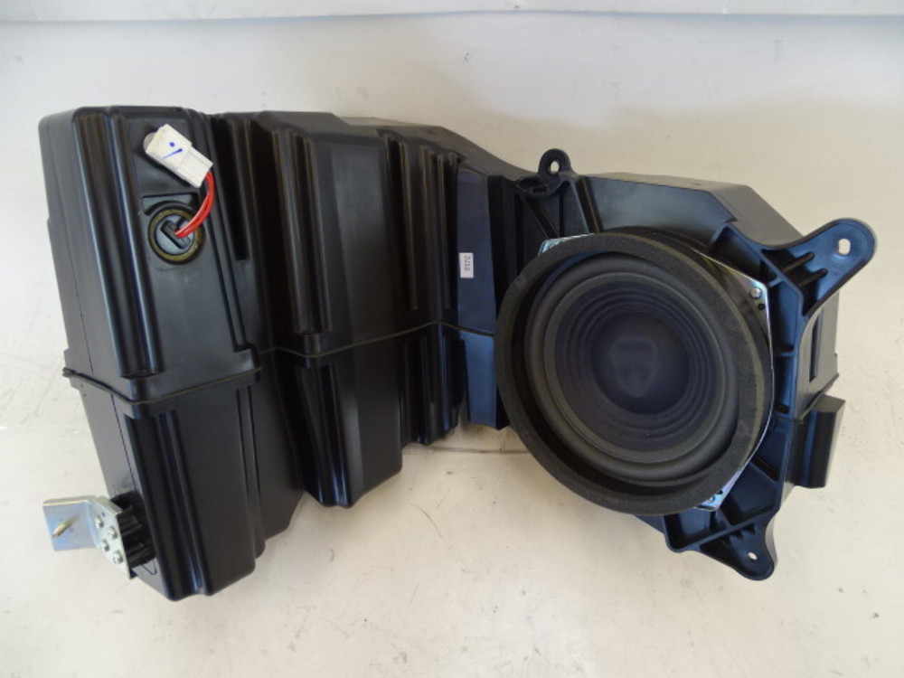 1015 Lexus RX350 RX450h speaker, subwoofer 861600E230 S Auto Parts