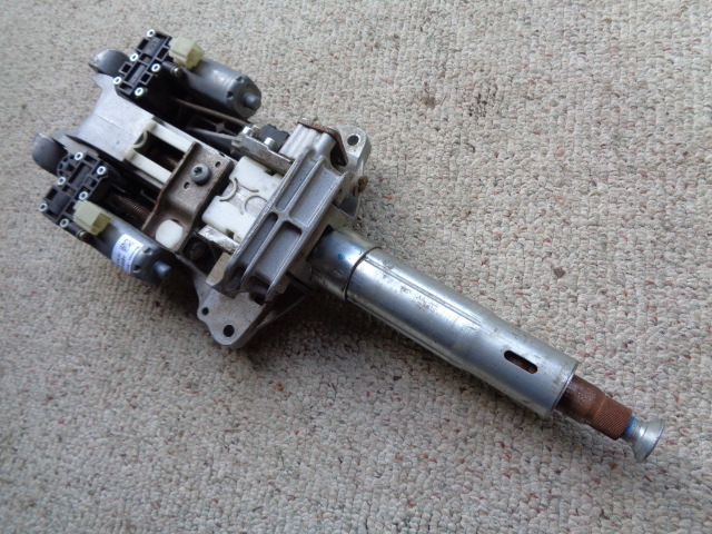 Mercedes W463 G63 G550 steering column w/ motors 2314620005