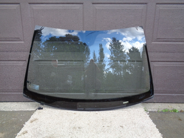 03-04 Mercedes R230 SL500 SL55  glass, front windshield, 2306700901