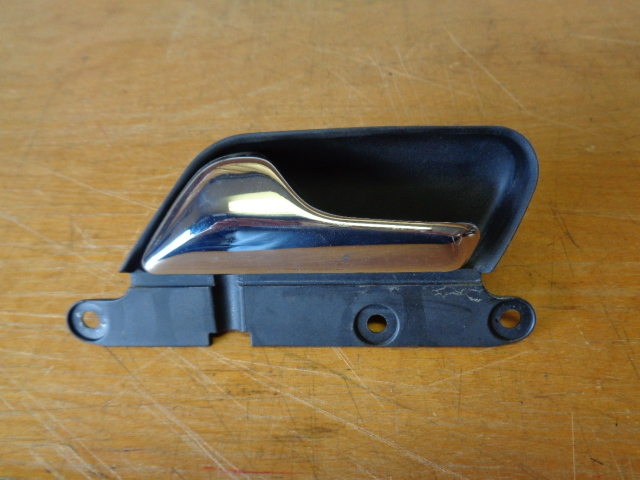 97 Mercedes W140 S320 S500 door handle, interior, left front 1407600161 sedan