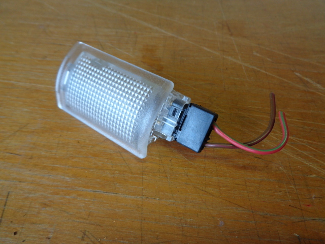 97 Mercedes W140 S320 S500 lamp, door panel light, left rear 1408200201