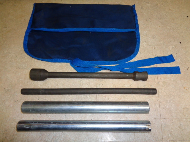 14 Mercedes W463 G63 G550 tool kit with lug wrench 9044810001