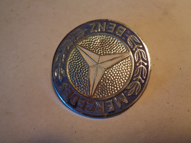 83 Mercedes R107 380SL emblem, on hood, star, 107 Puc A