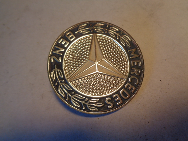 83 Mercedes R107 380SL emblem, on hood, star, 107 Puc B