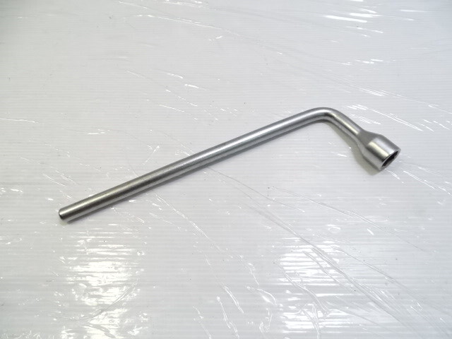 Mercedes R129 SL500 wrench, lug nut tool 17mm, 1205810246