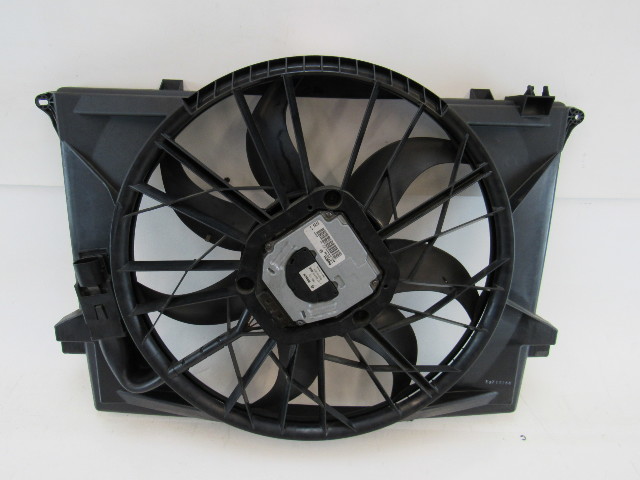 Mercedes R230 SL500 cooling fan w/shroud 1137328108 2305000093