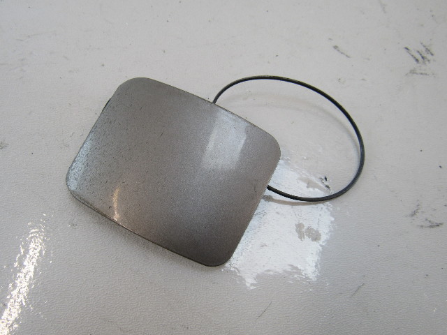 Mercedes R230 SL500 SL55 cover, jack hole 2306984030 right rear cubanite silver
