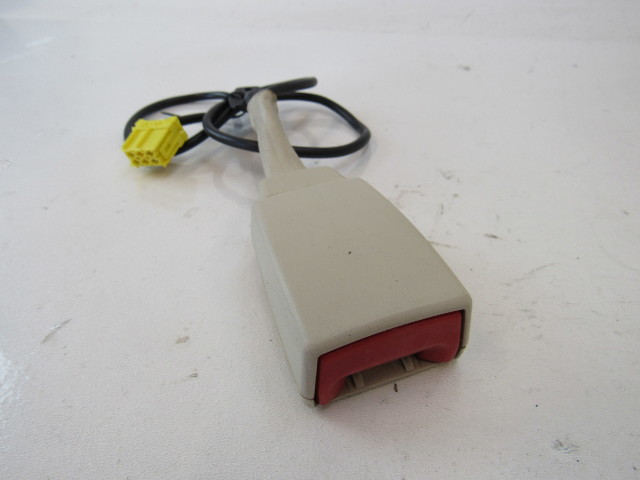 Mercedes R230 SL500 SL55 seat belt buckle, beige 2158600369