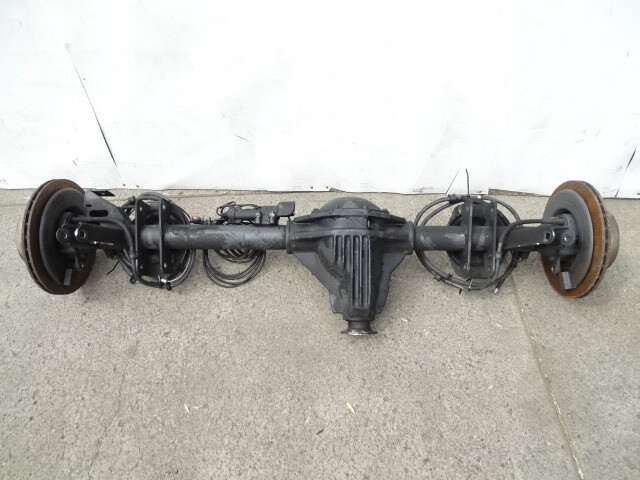 15 Mercedes W463 G63 G550 axle, rear, differential 4633509100