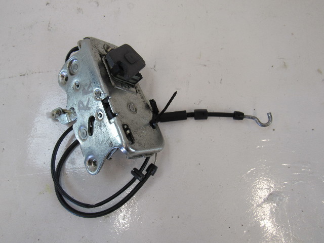 Mercedes W463 G63 G550 lock, door latch,  right rear 4637304435