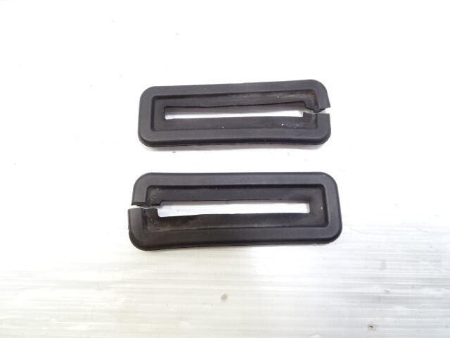 Mercedes W463 G63 seal 2pc, 5th door rear 4607430178