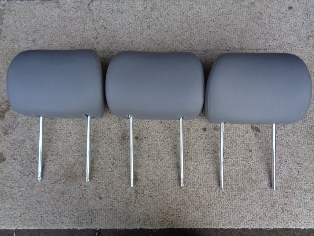 02 Mercedes W463 G500 G55 headrest set, rear 2nd row, 4639701450, gray