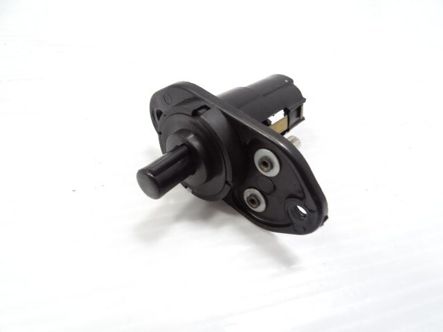 81 Mercedes R107 380SL lamp, trunk lamp holder switch 1108250041