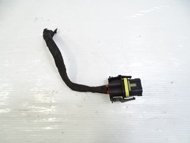 Mercedes R230 SL55 SL500 wiring harness plug connector to cooling fan, 2205450329