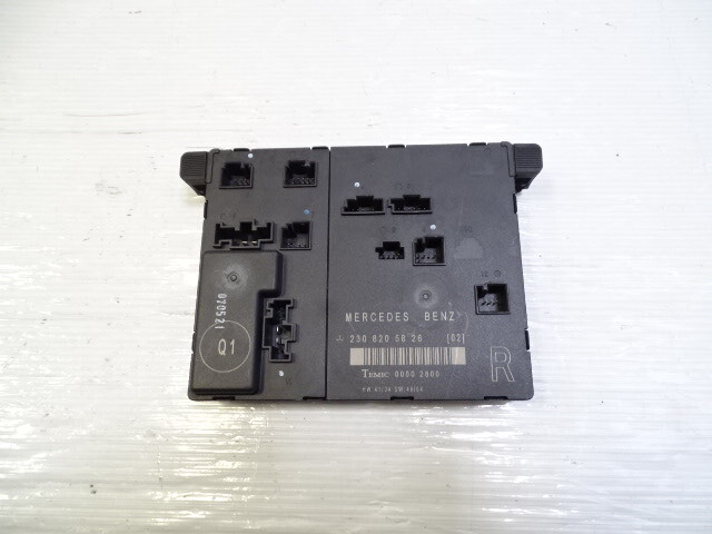 Mercedes R230 SL550 module, door control, right, 2308205826