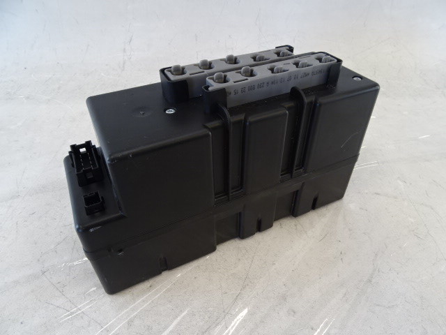 Mercedes R230 SL500 SL55 vacuum pump, central locking 2308000648