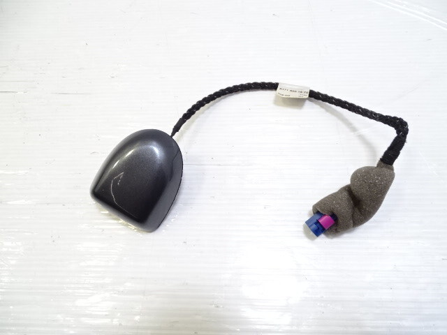 Mercedes R230 SL550 antenna, for satellite radio, 1718201675 tenorite gray