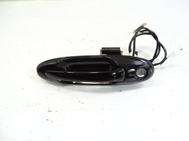 2000 Lexus LX470 door handle, exterior, left front 69220-60070
