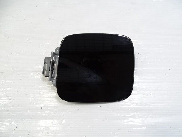 2000 Lexus LX470 gas fuel door lid 77350-60061