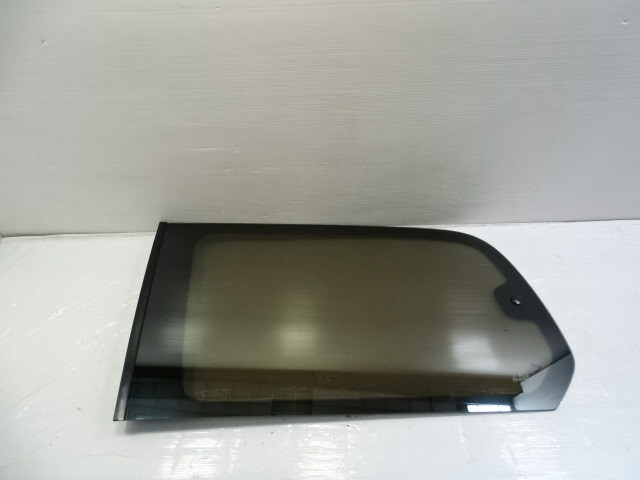2000 Lexus LX470 glass, quarter, left 62720-60723