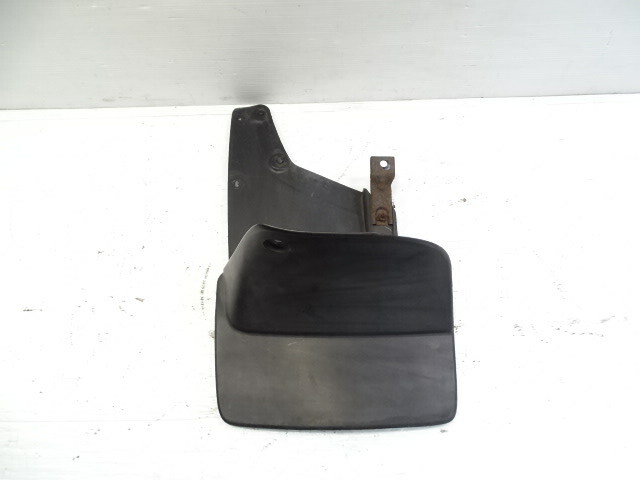 2000 Lexus LX470 mud flap guard, trim, left rear, 76626-60150