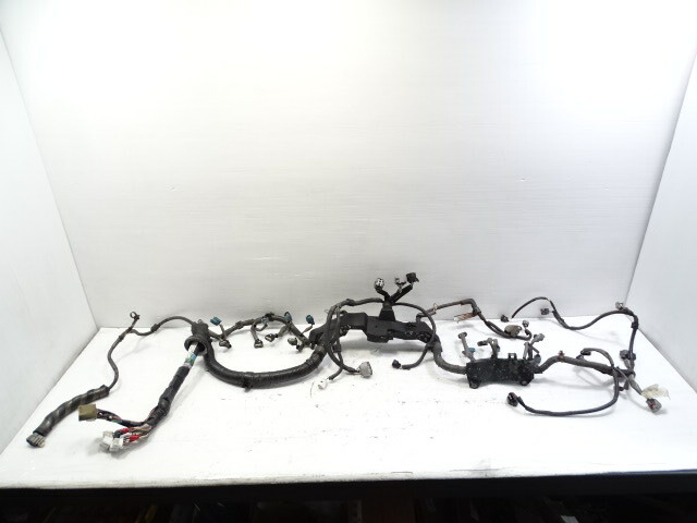 2000 Lexus LX470 wiring harness, engine room, 82121-6a011c