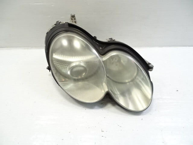 03 Mercedes R230 SL500 lamp, headlight, right 2308207661 head light lamp xenon