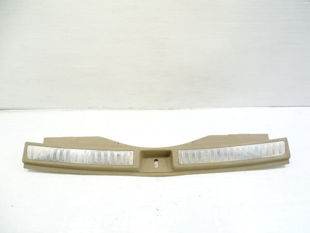 13 Mercedes X166 GL450 trim, trunk step sill scuff plate, beige, 1666900341