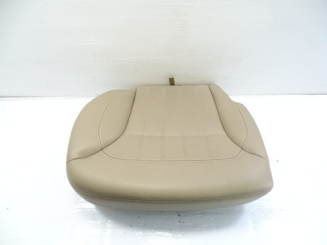 13 Mercedes X166 GL450 seat cushion, bottom, 2nd row, right rear, beige