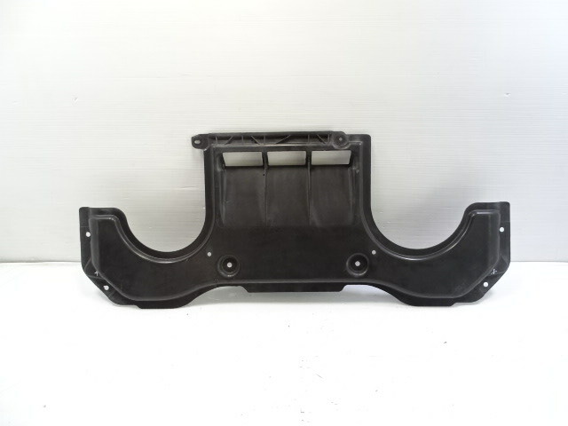 13 Mercedes X166 GL450 cover, under body splash shield, rear, 1665200523
