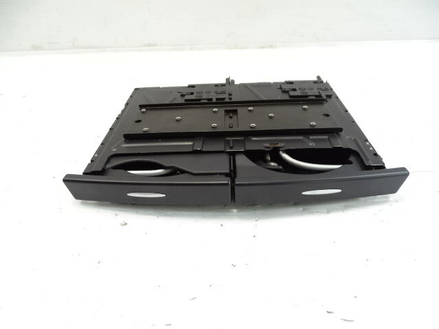 05 Mercedes R230 SL55 cup holder 2306806150 FOR PARTS
