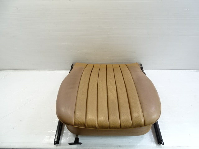 85 Mercedes R107 380SL seat cushion, bottom, left, palomino