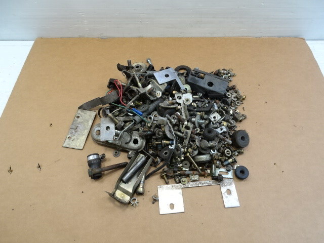 85 Mercedes R107 380SL nuts, bolts and hardware