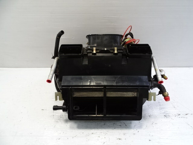 85 Mercedes R107 380SL AC evaporator heater core box assembly