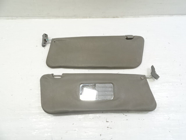 83 Mercedes 380SL sunvisor set, left and right, gray