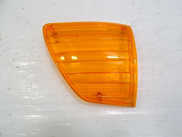 83 Mercedes 380SL lens, for side marker, right front LE1357E