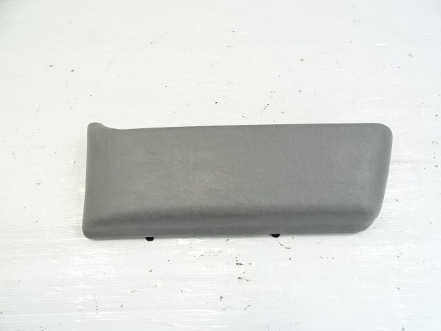 83 Mercedes 380SL pocket, on door panel, right, gray 1077270469