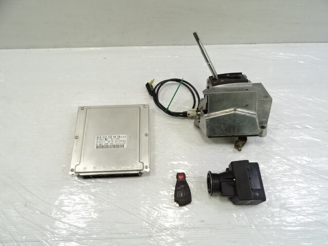 04 Mercedes R230 SL500 engine ignition ecu computer key fob & shifter 1131534479