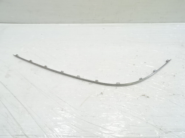 05 Mercedes W209 CLK55 trim, bumper right front, chrome, 2098850421