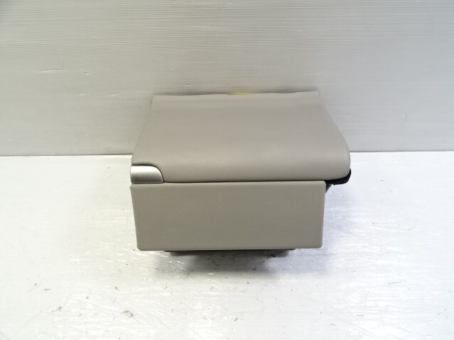03 Mercedes R230 SL500 storage compartment, left rear 2308100341, alpaca gray
