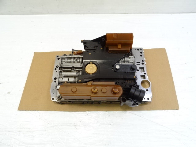 03 Mercedes R230 SL500 valve body with solenoids 722.6 2112770101