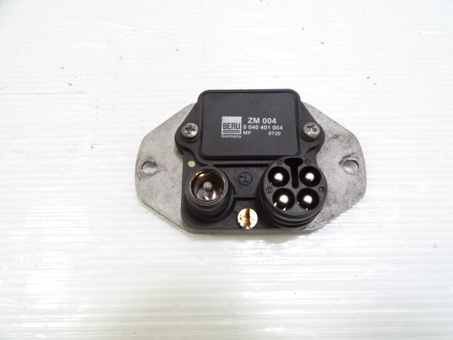 83 Mercedes R107 380SL module, ignition control, beru, 0040401004
