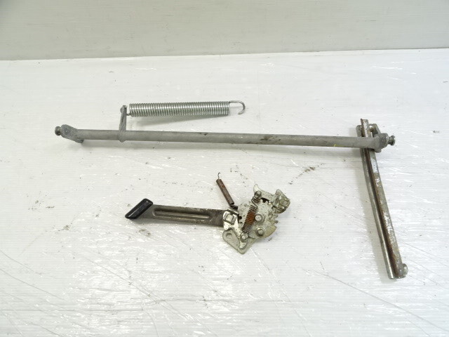 83 Mercedes R107 380SL seat height adjustment rail / handle, left