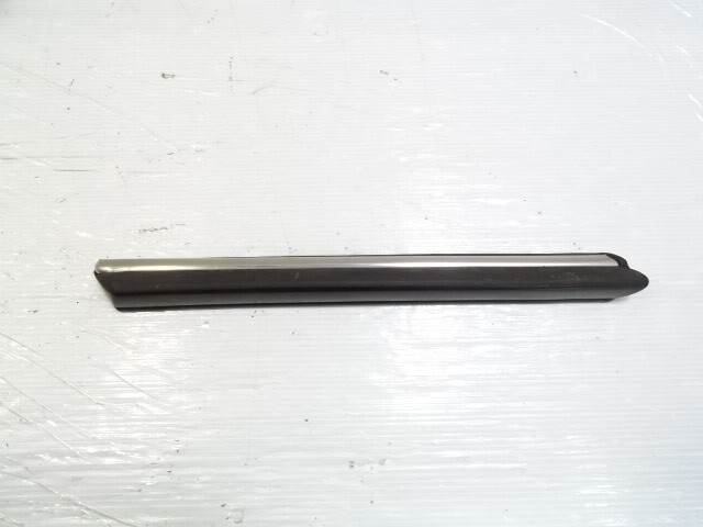 83 Mercedes R107 380SL trim, exterior, fender moulding, left