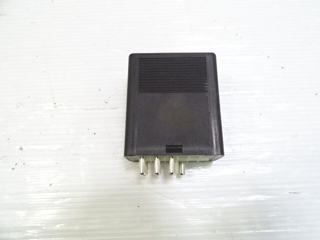 83 Mercedes R107 380SL relay, fuel pump, URO 17918