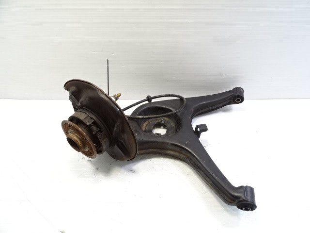 83 Mercedes R107 380SL trailing arm, hub, right rear control 1263570105