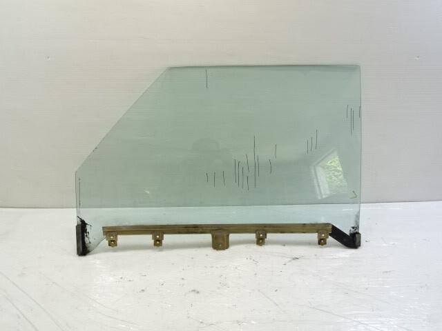 83 Mercedes R107 380SL glass, door window, left
